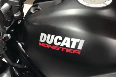 Sticker Auto Ducati Monster